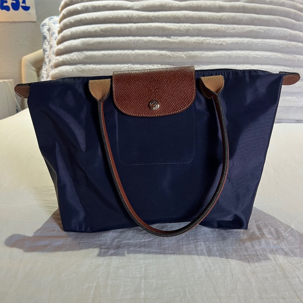 Longchamp Le Pilage Tote - medium